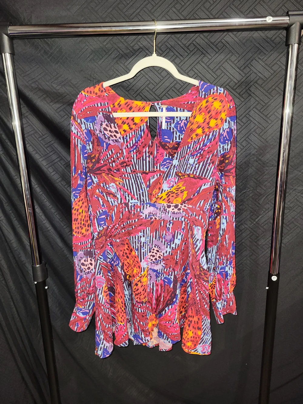 Free People Audrey Long Sleeve V-Neck Romper sz 12